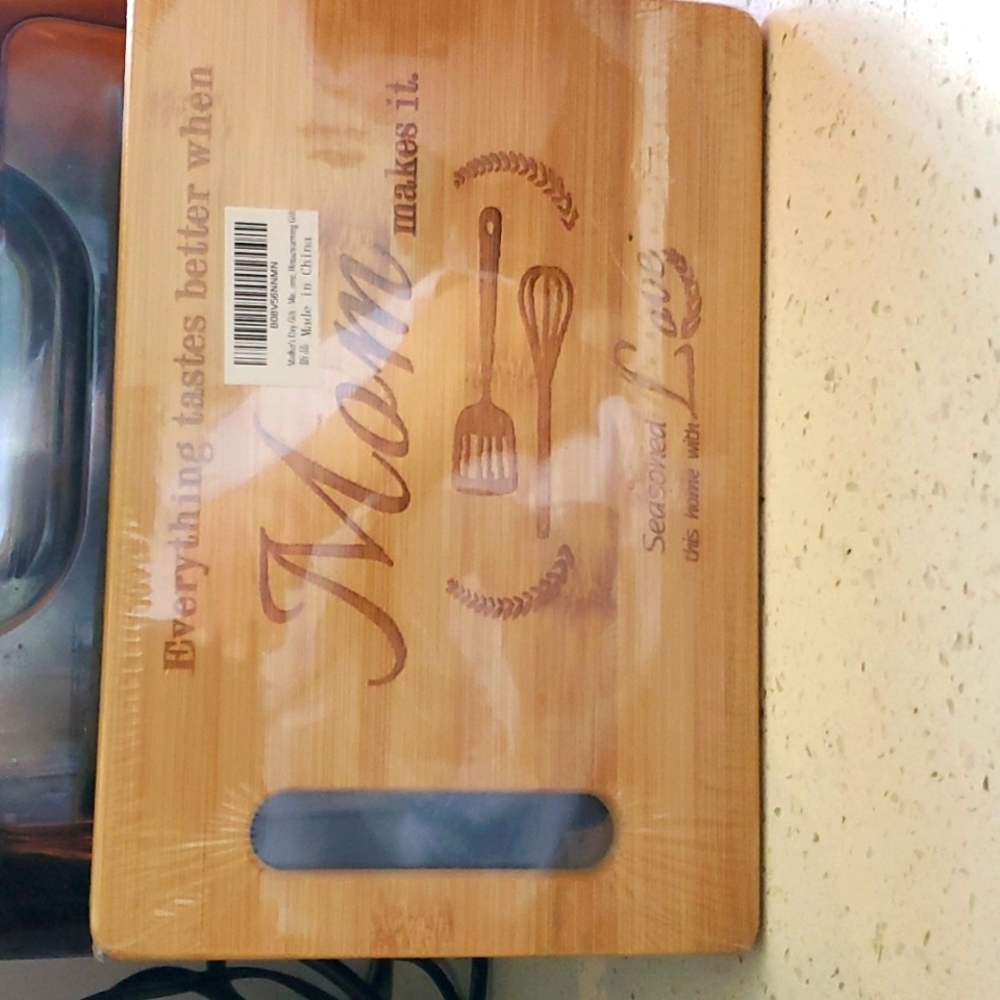 Mom cheese/bread board